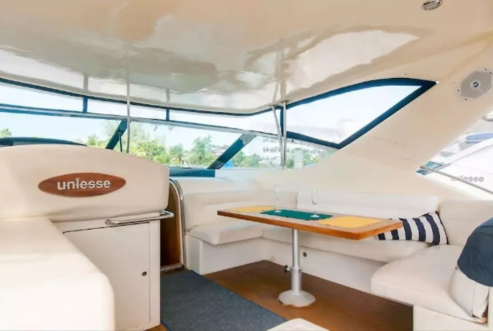 坎昆 Boat And Bed Ocean View酒店 酒店