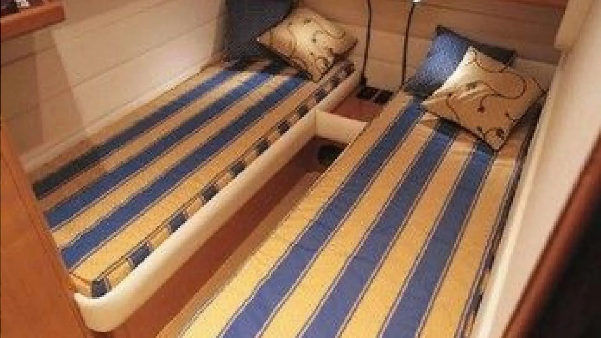 Boat And Bed Ocean View Hotel Cancun